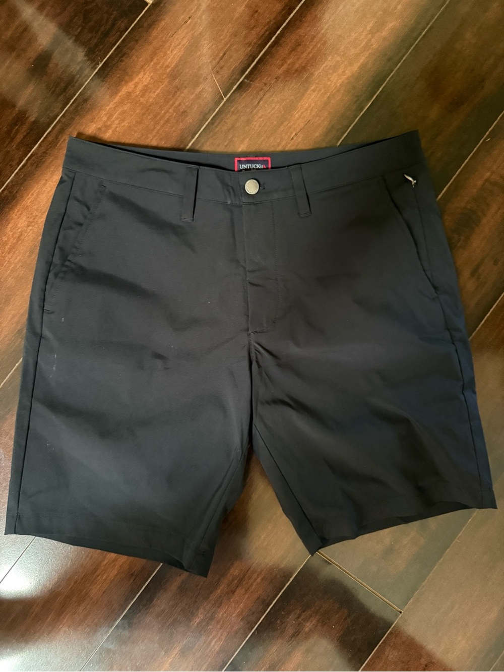 UNTUCKit Men’s Black Flat Front Casual Shorts